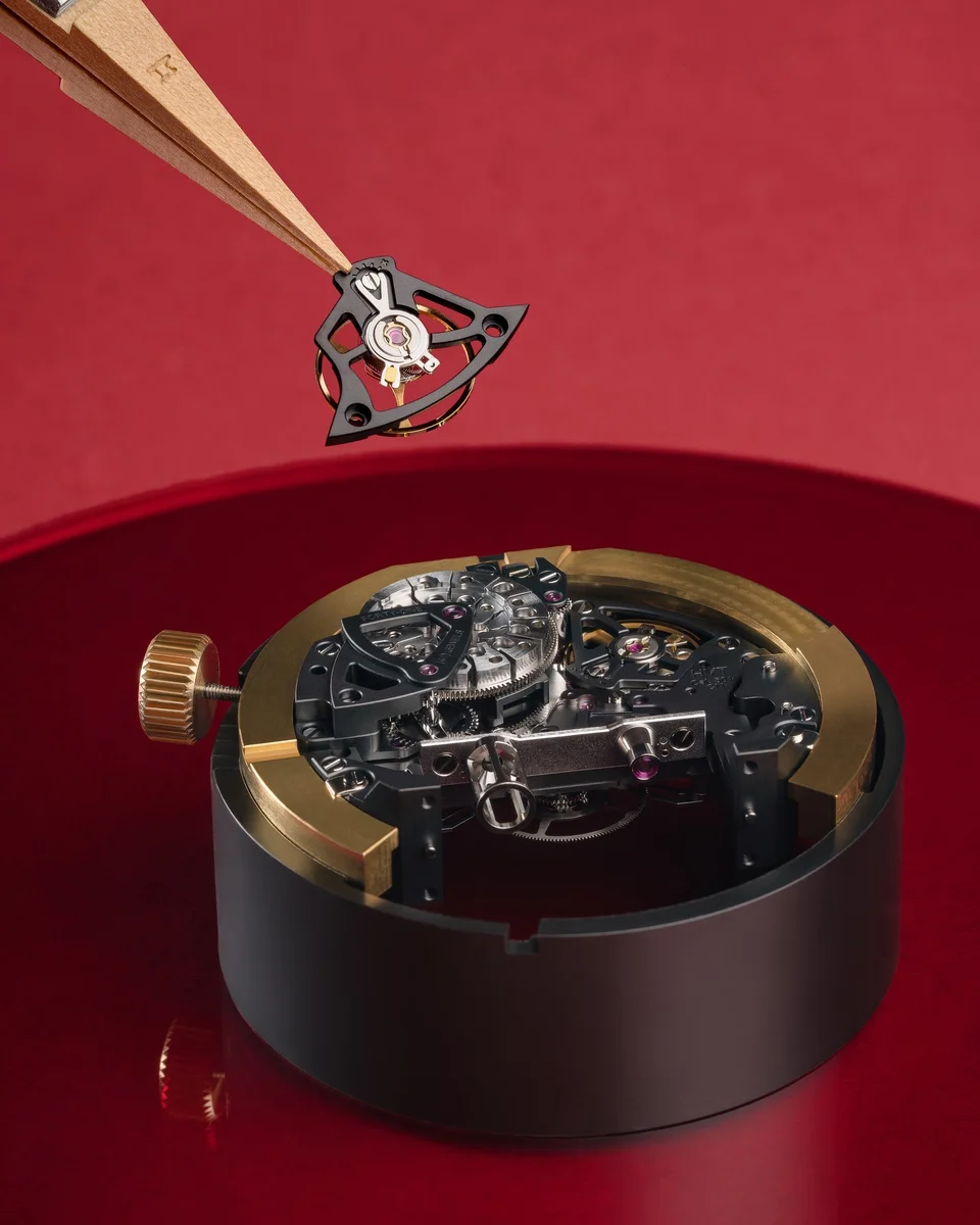 HYT Hastroid Silver Red