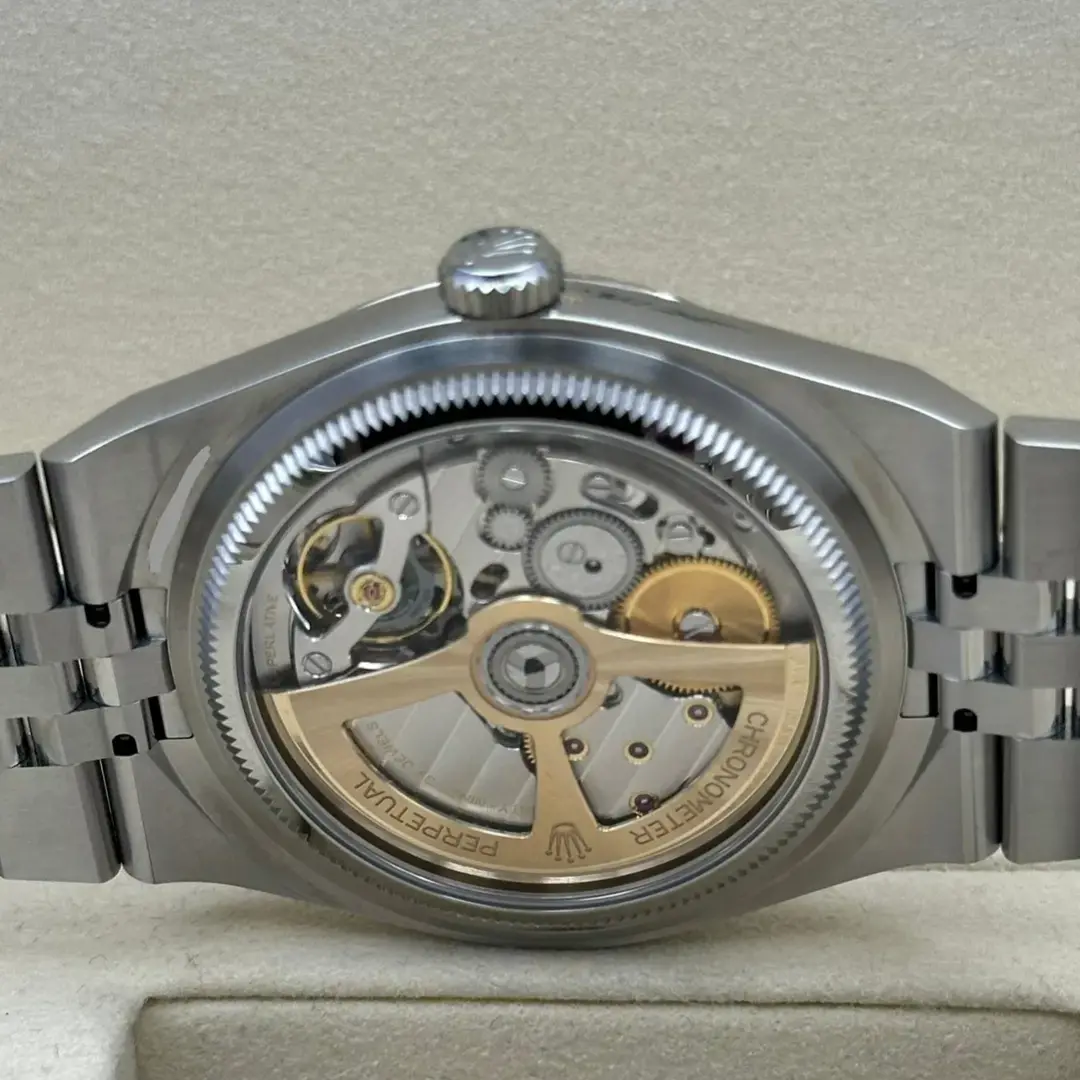 Rolex Land-Dweller 40