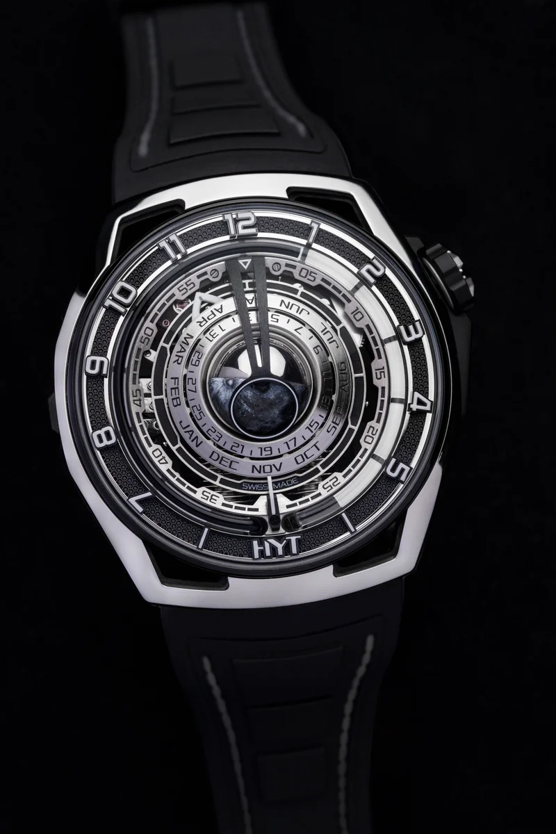 HYT Moon Runner Grey Ghost