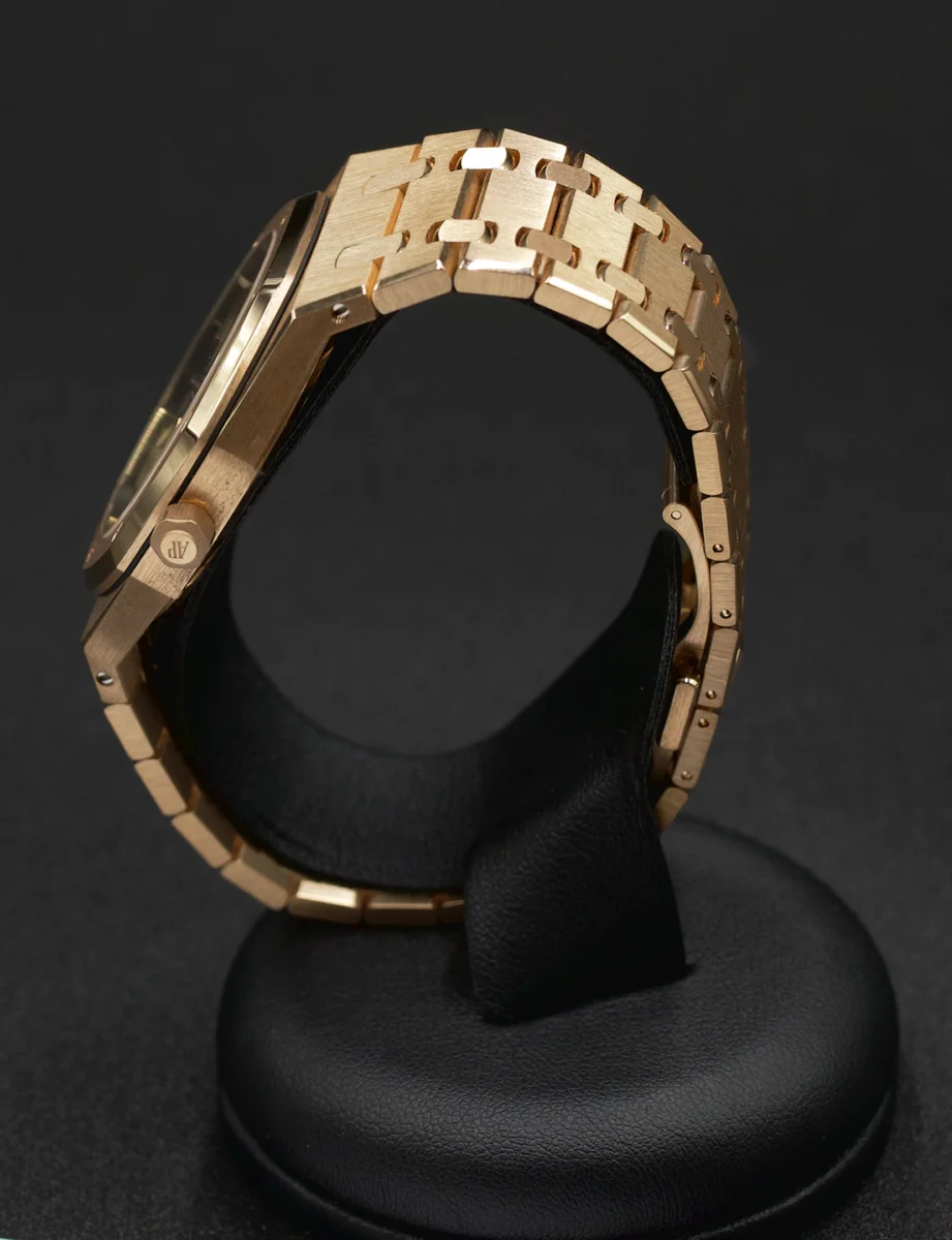 Audemars Piguet Royal Oak “Jumbo” Extra-Thin