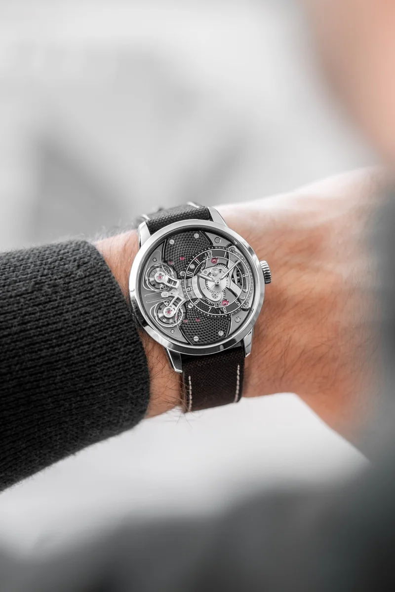 Armin Strom Pure Resonance Ultimate Sapphire