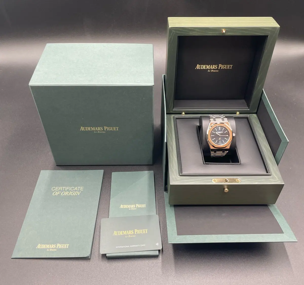 Audemars Piguet Royal Oak “Jumbo” Extra-Thin