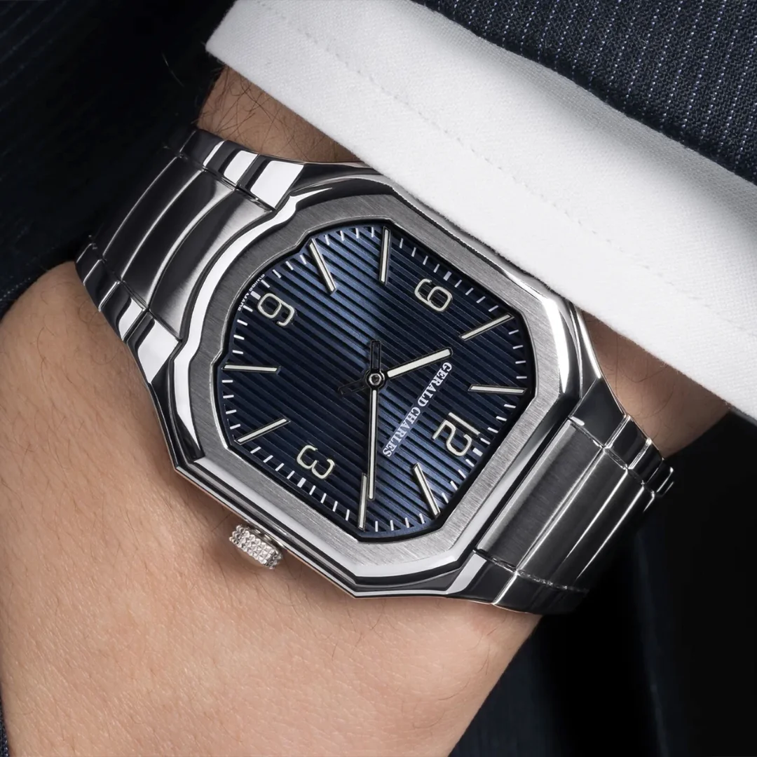 Gérald Genta (Gerald Charles) Masterlink Blue