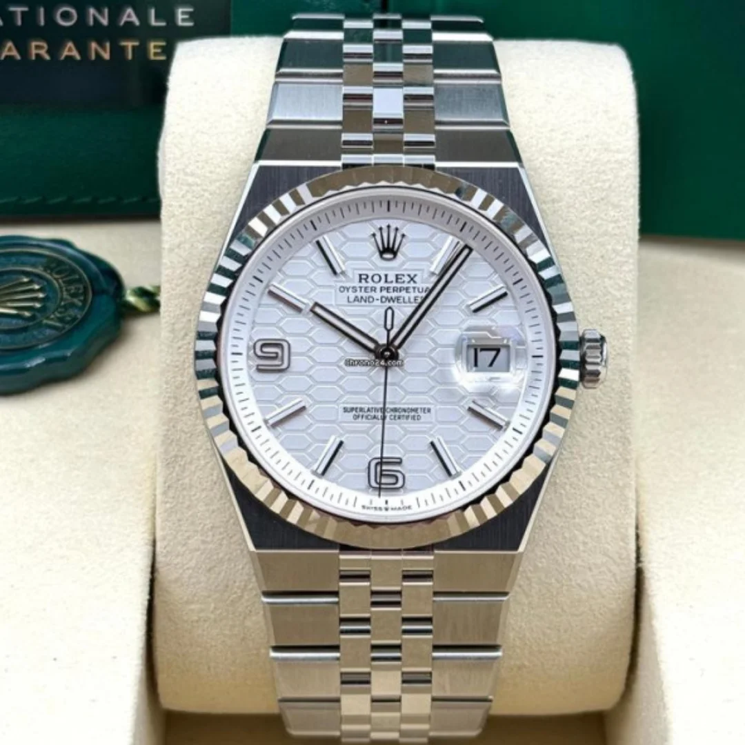 Rolex Land-Dweller 40
