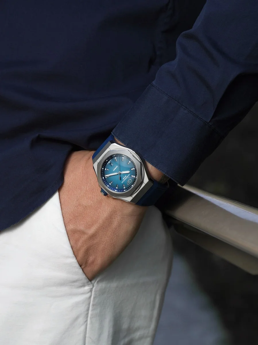 Girard-Perregaux Laureato Absolute Ti 230