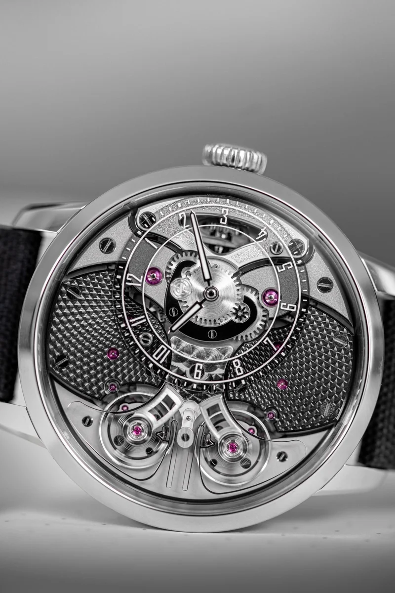 Armin Strom Pure Resonance Ultimate Sapphire