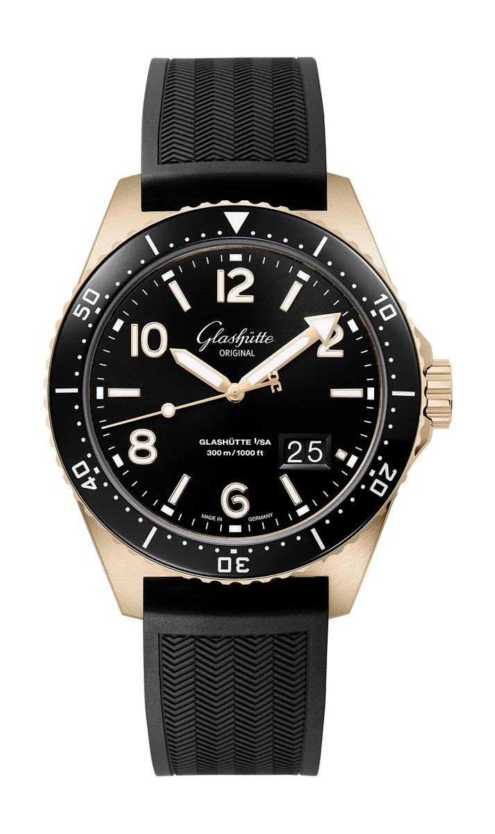 SeaQ Panorama Date Red Gold