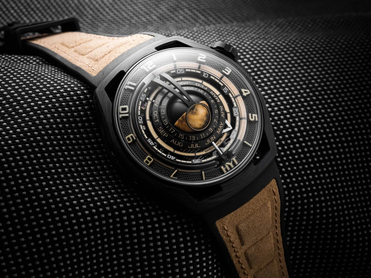HYT Moon Runner Desert
