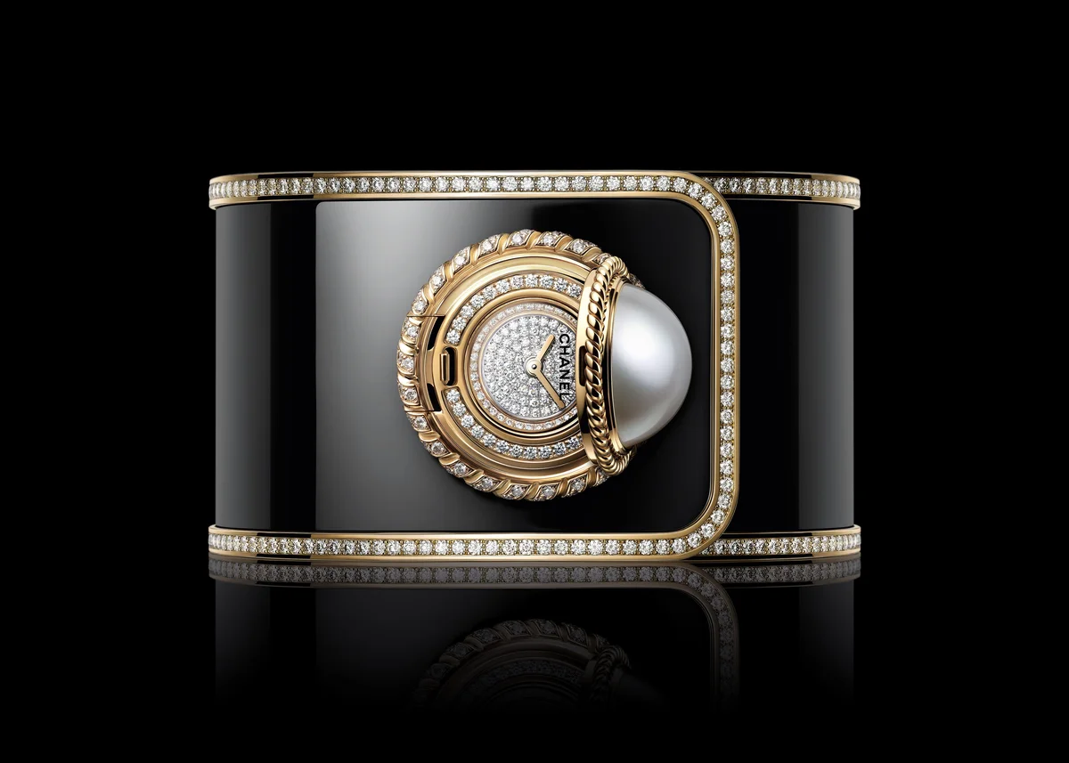CHANEL Mademoiselle Privé Bouton Ganse de Diamant