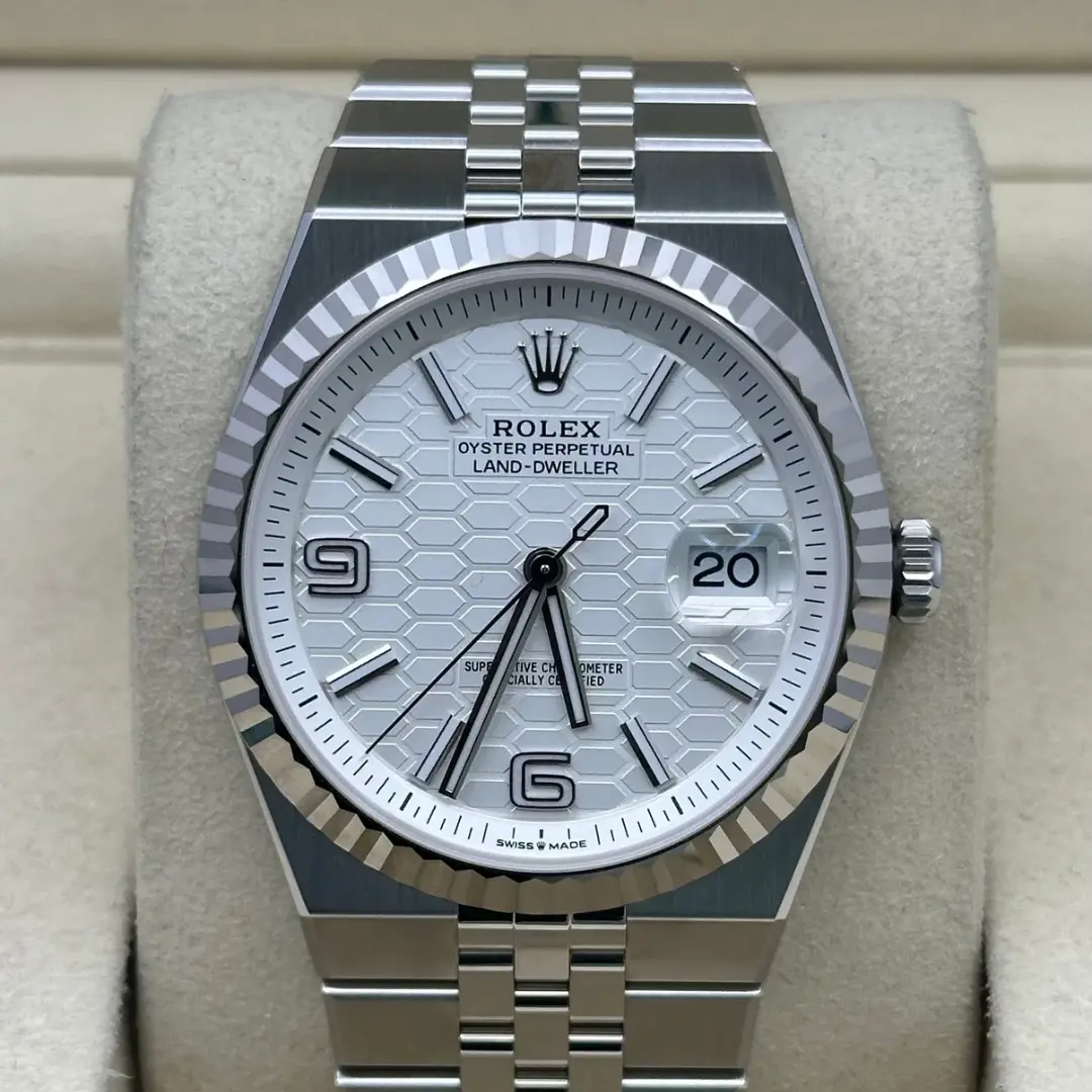 Rolex Land-Dweller 40