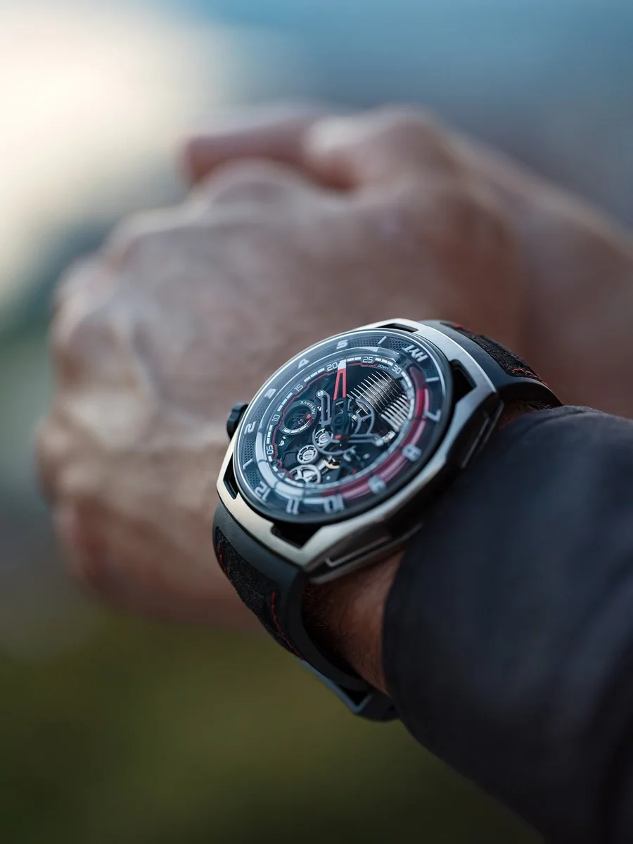 HYT Hastroid Silver Red