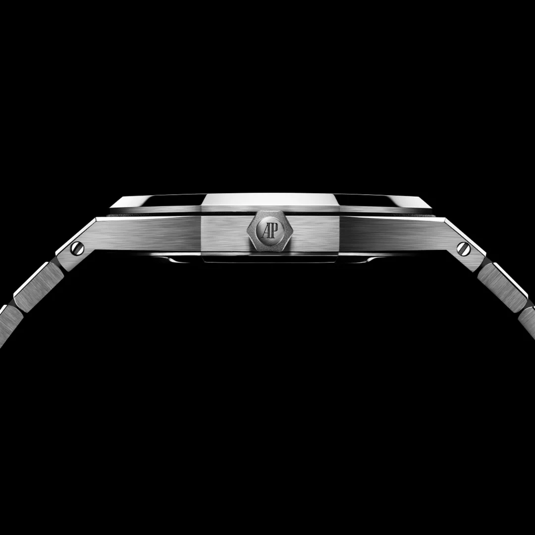 Audemars Piguet Royal Oak “Jumbo” Extra-Thin