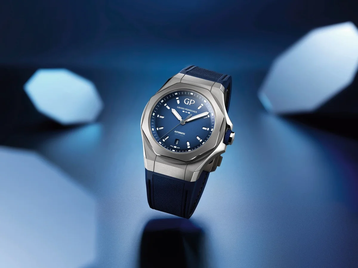 Girard-Perregaux Laureato Absolute Ti 230