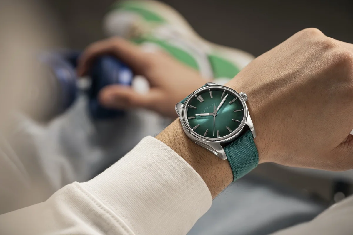 H. Moser & Cie Pioneer Centre Seconds Mega Cool