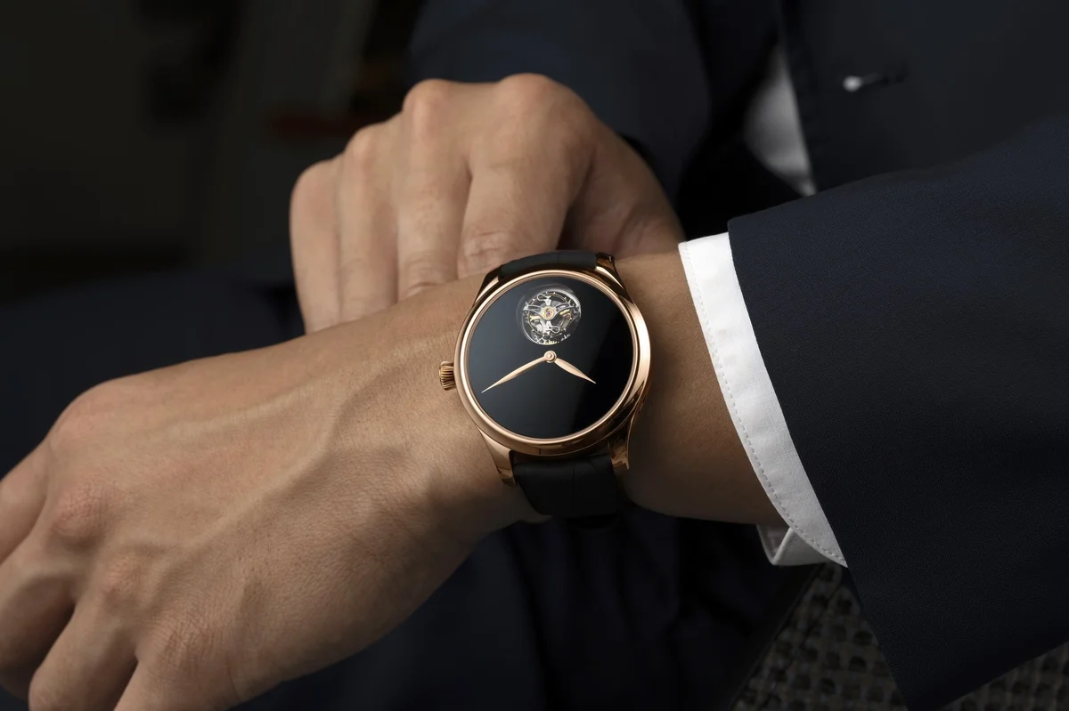 H. Moser & Cie Endeavour Tourbillon Concept Vantablack®