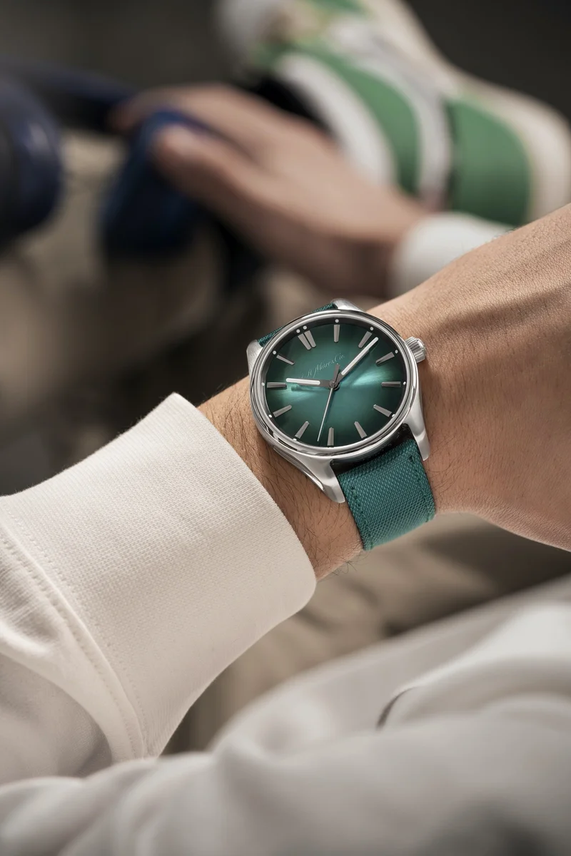 H. Moser & Cie Pioneer Centre Seconds Mega Cool