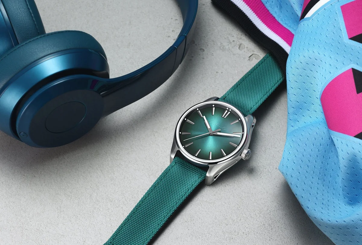 H. Moser & Cie Pioneer Centre Seconds Mega Cool