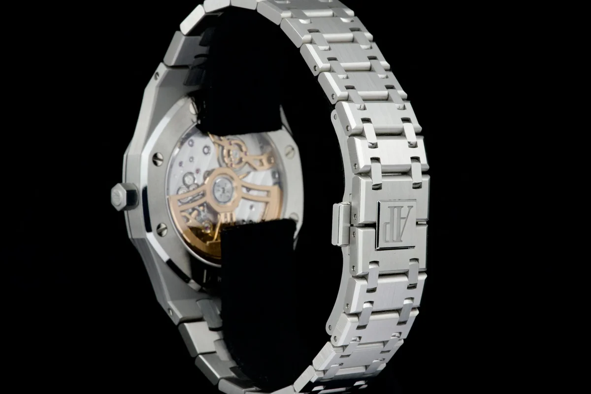 Audemars Piguet Royal Oak “Jumbo” Extra-Thin
