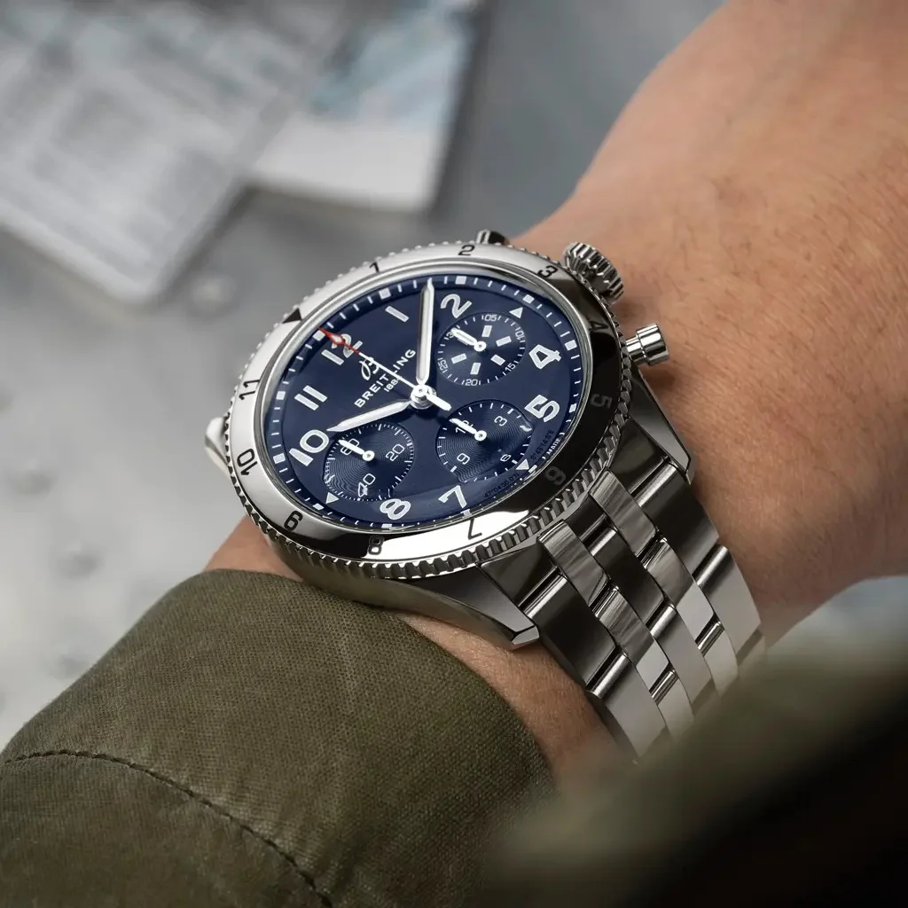 Breitling Classic AVI Chronograph 42 Tribute to Vought F4U Corsair